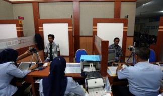 Imigrasi Blitar Jemput Bola Dengan Eazy Pasport