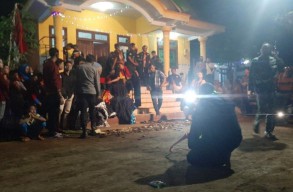 Usir Covid-19, Warga Probolinggo Hadirkan Naga Dengan Pecut dan Bakar Kemenyan