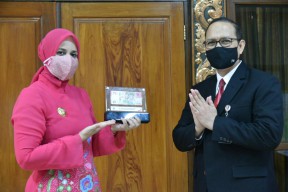 Bupati Faida Sebut Uang Baru Nominal Rp 75.000 Bergaya Pendhalungan