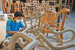 Lockdown Longgar, Ekspor Furnitur Jatim Meningkat Lagi