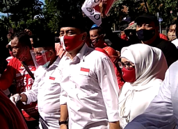 Risma Antar Eri-Armuji ke Kantor DPC PDIP, Selanjutnya Whisnu Dampingi ke KPU