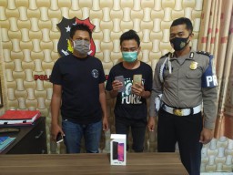 Tontonan Jaran Kepang Wringinanom Gresik Gaduh, HP Pemuda Kedamean Disikat Pemuda Krembangan