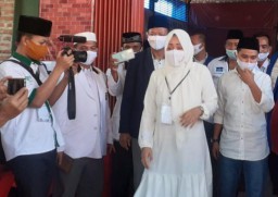 Pendaftaran Paslon Ikbar Yang Berliku, Salah Bawa SK Hingga Tak Sertakan Hasil Swab Bacawabup
