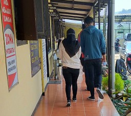 Selidiki Perampokan, Polsek Prigen Periksa Karyawan Alfamart