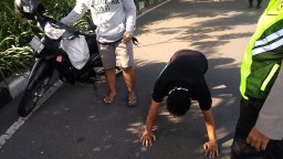 Langgar Protokol, Puluhan Pemotor Diajak Push Up Pagi di Bundaran Cito