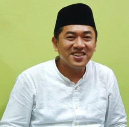 Soal Tantangan Buka Riwayat Pendidikan, Gus Ipul-Adi  Siap Teno-Asjari eittt Tunggu Dulu