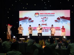 Bupati Gresik Sayangkan Instansi Gelar Acara di Hotel dan Pentas Musik