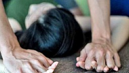 Buyut Koplak, Encip Cicit hingga Hamil 9 Bulan