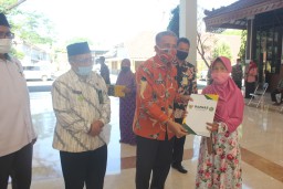 Baznas Sidoarjo Distribusikan Bantuan Senilai Rp  240 Juta
