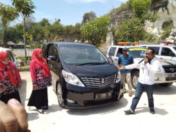 Setigi Dibangun Oleh Pemerintah Desa Izinnya Cukup Peraturan Desa