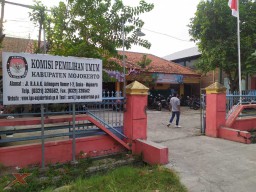 Dua Paslon Cabup Mojokerto Daftar ke KPUD Mojokerto Hari Ini