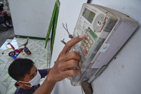 Kabar Gembira, Tarif Listrik Pelanggan Non Subsidi Turun