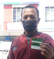 Seorang Kuli di Gresik Andalkan JKN-KIS untuk Keluarganya
