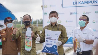 Bersama Pemkab Konawe, Petrokimia Gresik Tanam Perdana Hortikultura
