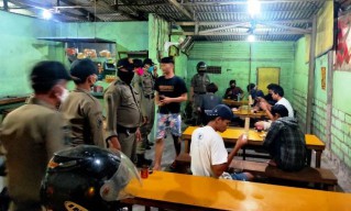 Pasien Sembuh Gresik Tambah 30 Orang, Tim Segera Razia Masker ke Warkop dan Kafe