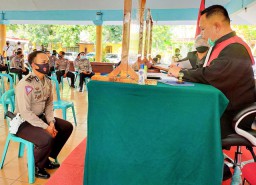 Lima Belas Polisi Pasuruan yang Berjoget Dangdut Didenda dan Disanksi Sosial