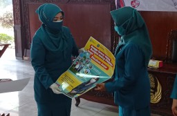 Hari Ini Ada Tambahan Pasien Sembuh 22 Orang, PKK Gresik Bagikan Masker ke Kecamatan