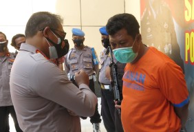 Ngakunya Bisa Pagari Badan, Dukun Asal Menganti Gresik Malah Gerayangi Badan Gadis ABG asal Porong