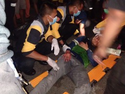 Driver Ojol Surabaya Kepalanya Dibacok Penumpang dari Belakang