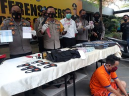 Kuli Bangunan Ngaku Petugas KPK Tipu Kepala Madrasah di Cerme Gresik, Modusnya Tawari Bantuan