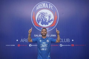 Sempat Terpapar Covid-19, Bruno Resmi Berseragam Arema FC