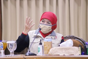 Selain Waspada Covid-19, Khofifah Minta Warga Jatim Waspada Bencana Hidrometeorologi