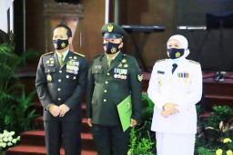 Tentara Desa di Bojonegoro Terima Penghargaan dari Pangdam dan Gubernur Jatim