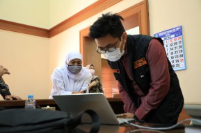 Satgas Covid-19 Jatim Tingkatkan Swab Test Hingga 30 Ribu, Fokus di Pusat Tujuan Wisata   