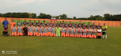 Pandemi Covid-19, Bojonegoro Gelar Sepakbola Pemkab Vs Kodim 0813