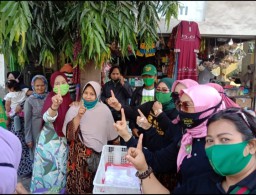 Gencar Kampanyekan Qosim-Alif Kepada Para Pedagang, RGS Blusukan ke Pasar Tradisional