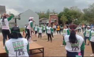 Di Gresik Selatan, RGS Kampanyekan Qosim-Alif Sambil Senam Sehat Bersama Emak-emak