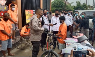 Tukang Sapu Perempuan Ini Ketemu Batunya, Curi Sepeda Ontel Ternyata Milik Polisi di Bojonegoro