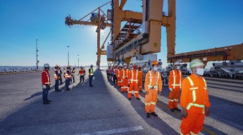 Pelindo III Grup Raih Penghargaan K3 Zero Accident