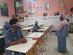 Pemkot Surabaya Mulai Persiapkan Sekolah Tatap Muka