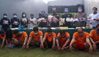 Mengintip Harta Ibu Guru TK di Jombang Istri Gembong Narkoba, Ada Rumah Tanah hingga Mobil Mercy