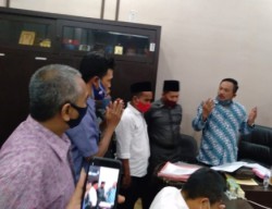 Komisi I Desak Perangkat Desa Ngerong Terpilih segara Dilantik