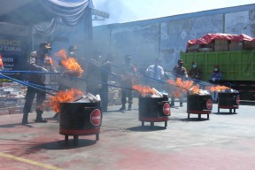 Bea Cukai Sidoarjo Musnahkan 7,7 Juta Batang Rokok Ilegal Senilai Rp 7,5 Miliar  