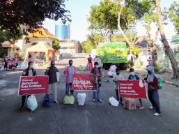 Pasien Covid-19 Surabaya Tinggal 75 Orang, Risma Genjot Swab Hunter