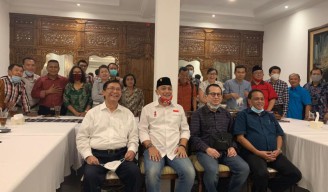 Ketemu dengan Bamag, Cawalkot Surabaya Eri Cahyadi Janji Akan Buat Perkumpulan Umat Beragama