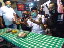 Di Depan Emak-emak, Eri Cahyadi Janjikan Gratis SPP untuk SD-SMP