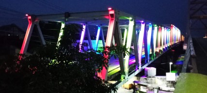 Kelap Kelip Lampu Jembatan Sembayat Habiskan Anggaran  Rp 190 Juta,