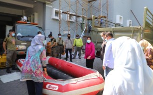 15 Kecamatan di Surabaya Rawan Banjir, Petugas Diminta Sering-sering Ngecek Ketinggian Air