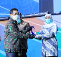 Jatim Terima Anugerah Provinsi Terbaik Peduli Perlindungan Konsumen