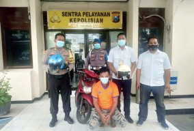 Alap-alap Sukolilo Ini Sehari Bisa Embat 5 Helm dan Sebulan Makan 50 Helm