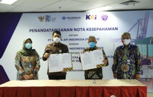Pelindo III dan KAI Sepakati Kerjasama Optimalisasi Bisnis Sektor Logistik