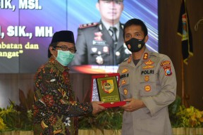 Gantikan AKBP Aris Supriyono Sebagai Kapolres Jember, AKBP Arif Rachman Arifin : Semoga Diterima Warga Jember