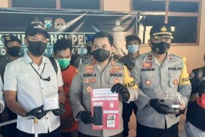Produsen Sabu Rumahan di Mojokerto Diringkus Saat Racik Narkoba