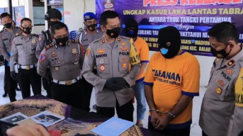 Sutopo Jadi Tersangka Tabrak Lari Pria yang Viral Duduk di Tengah Jalan Raya Madiun