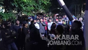 Bukan Adu Jurus Tapi Saling Lempar Batu, Ini Kronologi Bentrok PSHT dan Perguruan Kera Sakti