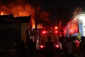 Gudang Sewa Alat Pesta di Sidoarjo Terbakar